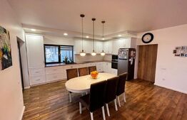 Duplex modern în Dezmir – 249 mp utili, teren generos 597 mp, complet mobilat