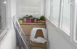 Vanzare 3 camere, decomandate, 75 mp ,cu  loc de parcare si boxa la subsol