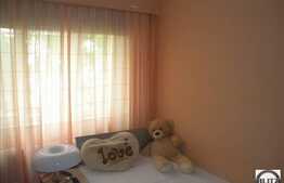 Vanzare 3 camere, decomandate, 75 mp ,cu  loc de parcare si boxa la subsol