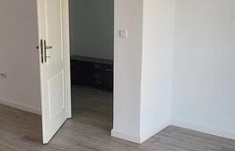 Apartament cu 1 camera decomandata, 37 mp, etajul 3, balcon, zona Florilor