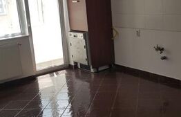 Apartament cu 3 camere, 59 mp, etajul 1, parcare cu CF, zona centrala