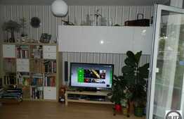 Duplex de vanzare, 120 mp utili, gradina 220 mp, garaj, zona Floresti!