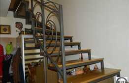 Duplex de vanzare, 120 mp utili, gradina 220 mp, garaj, zona Floresti!