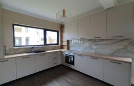 Casa pet friendly, 139mp, curte, 3 parcari, Dezmir