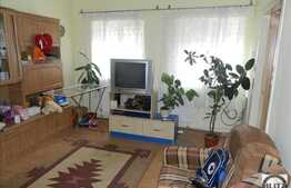 Casa individuala de vanzare, 70 mp utili, suprafata teren 260 mp, front 6.5 ml!