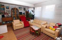 Vanzare casa 215 mp utili, teren 281 mp, front 9 ml, zona linistita de case