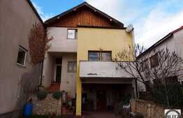 Vanzare casa 215 mp utili, teren 281 mp, front 9 ml, zona linistita de case