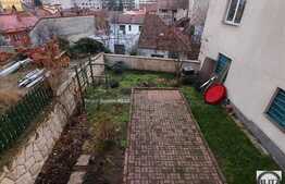 Vanzare casa 215 mp utili, teren 281 mp, front 9 ml, zona linistita de case