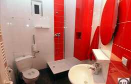 Vanzare casa 215 mp utili, teren 281 mp, front 9 ml, zona linistita de case