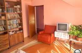 Casa individuala 140 mp utili, teren 300 mp, garaj, zona Campului!