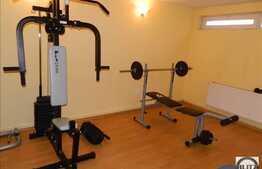 Casa de vanzare, 347 mp utili, teren 500 mp, imobil 2002