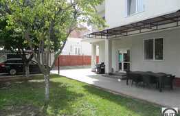 Casa de vanzare, 347 mp utili, teren 500 mp, imobil 2002