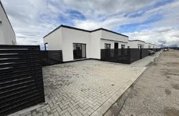 2 CASE MODERNE DE VANZARE – 4 camere |Pompă de căldură |Tavan extensibil Barisol
