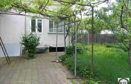 Vanzare casa lipita 135 mp utili, teren 1000 mp, zona de case, mansardabila