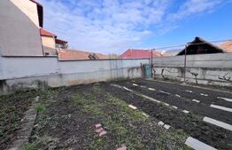 Casa de inchiriat, 7 camere, 230 mp + 415 mp teren, garaj - Gruia