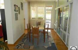 Casa individuala 525 mp utili, 900 mp teren, mobilata utilata zona Hotel Athos