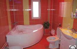 Casa individuala de LUX  280 mp utili, teren 400 mp, zona linistita de case