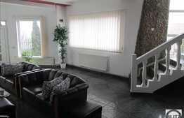 Casa individuala de LUX  280 mp utili, teren 400 mp, zona linistita de case