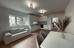Apartament cu 3 camere, 68 mp, parcare, zona Porii