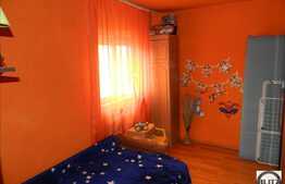 Vanzare apartament 3 camere decomandate, 59 mp in zona Real