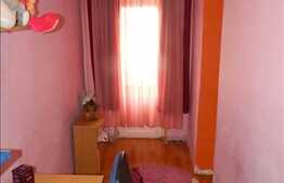Vanzare apartament 3 camere decomandate, 59 mp in zona Real