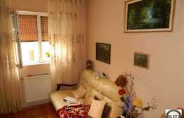 Vanzare apartament 3 camere decomandate, 59 mp in zona Real