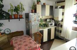 Vanzare apartament 3 camere decomandate, 59 mp in zona Real