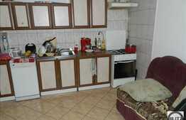 Casa 170 mp, cu teren de 158 mp si front de 12 ml, zona Sala Sporturilor!