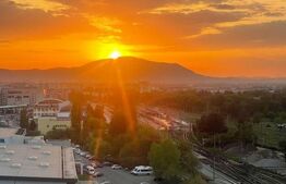 Apartament 3 camere, cu dressing, terasă și 3 parcări, zona Gării