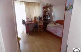 Casa individuala, 200 mp, teren 950 mp, piscina. Locatie linistita!