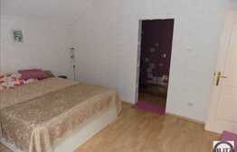 Casa individuala, 200 mp, teren 950 mp, piscina. Locatie linistita!