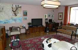 Casa de vanzare 5 camere, 200 mp, teren 350 mp, imobil nou, zona linistita!