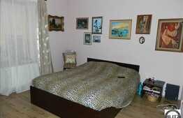 Casa de vanzare 5 camere, 200 mp, teren 350 mp, imobil nou, zona linistita!