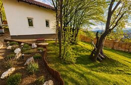 Casă individuală-panoramă superbă, teren 900 mp–liniște si aer curat in Salicea