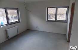 Casa individuala 207 mp, 476 mp teren, in zona linistita de case!