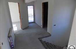 Casa individuala 207 mp, 476 mp teren, in zona linistita de case!