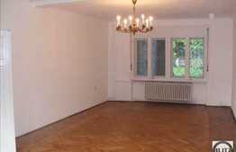 Casa individuala, 5 camere, 300 mp, garaj, zona strazii Republicii