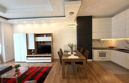 Apartament de lux, 60 mp, balcon, zona strazii Ploiesti