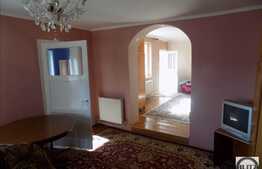 Casa individuala 80 mp, teren 900 mp, zona linistita