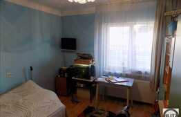 Casa cuplata, 70 mp, 150 mp teren, zona de case!