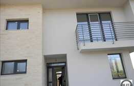 Casa cuplata, 4 camere, 120 mp, teren 370 mp, zona Faget