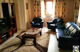 Casa individuala, 300 mp, teren 500 mp, zona linistita de case