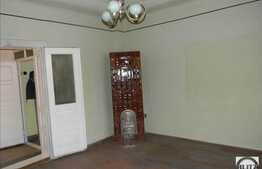 Casa individuala, 60 mp, teren 750 mp, zona linistita de case