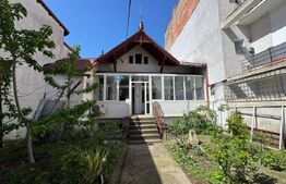 Casa in cetrul orasului pentru muncitori, zona Memorandumului 