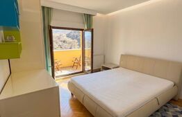 Apartament cu 3 camere de închiriat | Plopilor | Parcare