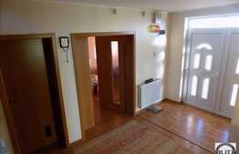 Casa 185 mp utili, 500 mp teren, c-tie noua pe 2 nivele, garaj subteran!