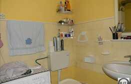 Casa individuala, 80 mp, parcare, zona centrala