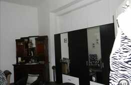 Casa individuala, 80 mp, parcare, zona centrala