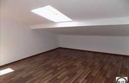Duplex 5 camere, 144 mp, gradina 70 mp, 2 locuri de parcare, zona Vivo