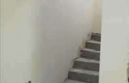 De vanzare casa insiruita, semifinisata, 180 mp, teren 150 mp, zona Campului!